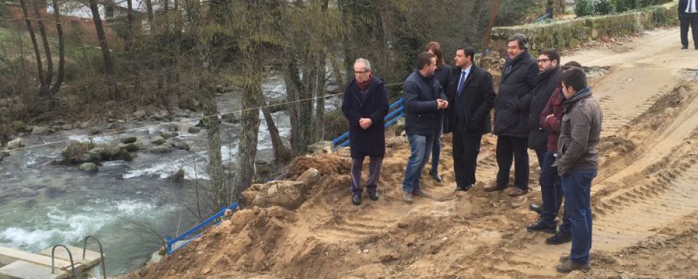 EL PRESIDENTE DE LA DIPUTACIÓN VISITA LAS OBRAS DE LA CARRETERA AV-P-711, ENTRE ARENAS DE SAN PEDRO Y EL ARENAL