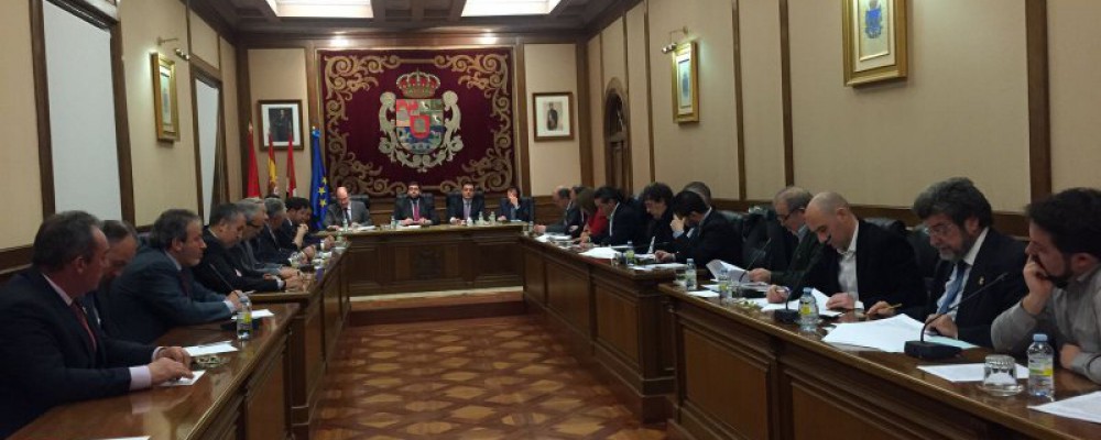 LA DIPUTACIÓN DE ÁVILA ANTEPONE LA DEFENSA DE LOS MUNICIPIOS A LA ORDENACIÓN DEL TERRITORIO