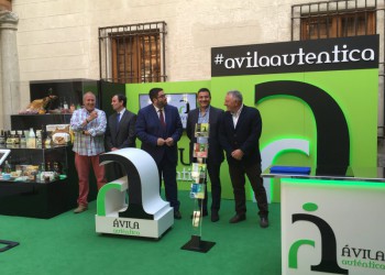 Ávila Auténtica presenta su nuevo expositor y una renovada página web (4º Fotografía)