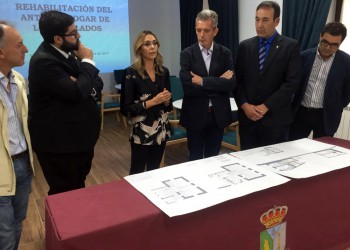 El presidente de la Diputación inaugura el Hogar del Jubilado de San Juan de la Nava, renovado tras una rehabilitación integral (2º Fotografía)