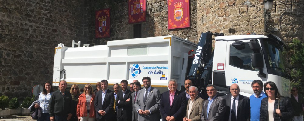 El Consorcio 'Valle del Tiétar' cuenta con un nuevo camión de recogida selectiva tras una inversión de 194.000€
