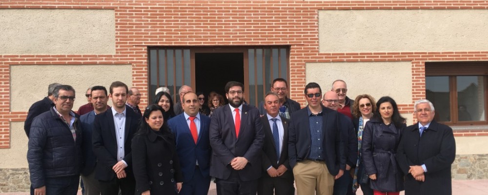 El presidente de la Diputación inaugura el edificio de usos múltiples de San Esteban de Zapardiel, una infraestructura al servicio de los vecinos