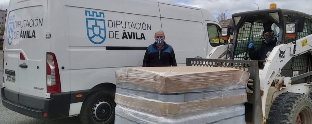 DYC dona 5.000 litros de alcohol de 70º a la Diputación de Ávila