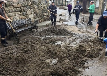 Más de cien operarios de la Diputación se despliegan para limpiar los destrozos causados por las lluvias (3º Fotografía)