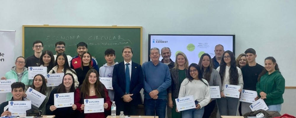 Entrega de diplomas del Curso de Economía Circular y Reciclaje en el Laboratorio de la Diputación en La Colilla