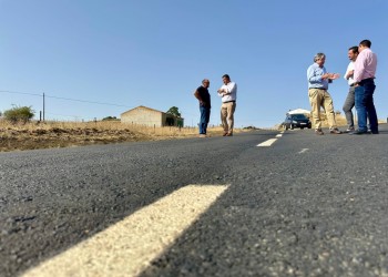 El presidente visita las obras de dos carreteras de acceso a varios municipios de la Sierra de Ávila (2º Fotografía)