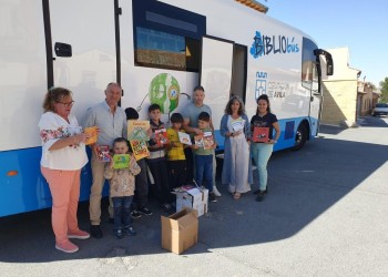 Los ganadores del I Concurso ‘Festilibro’ reciben sus premios en Tiñosillos y Gotarrendura