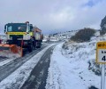 Foto de Las zonas altas de la provincia registran nevadas y el operativo de la Diputación despliega a 26 personas