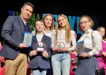 La Federación regional de Gimnasia premia a la Diputación “por su compromiso en el desarrollo de este deporte” (2º Fotografía)