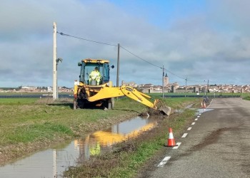 Los trabajos contra la nieve y las balsas en las carreteras centran la labor del operativo de la Diputación (2º Fotografía)